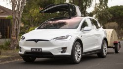 Tesla Model X (2017) Тесла Модель X - Изготовление лекала для салона и кузова авто. Продажа лекал (выкройки) в электроном виде на авто. Нарезка лекал на антигравийной пленке (выкройка) на авто.